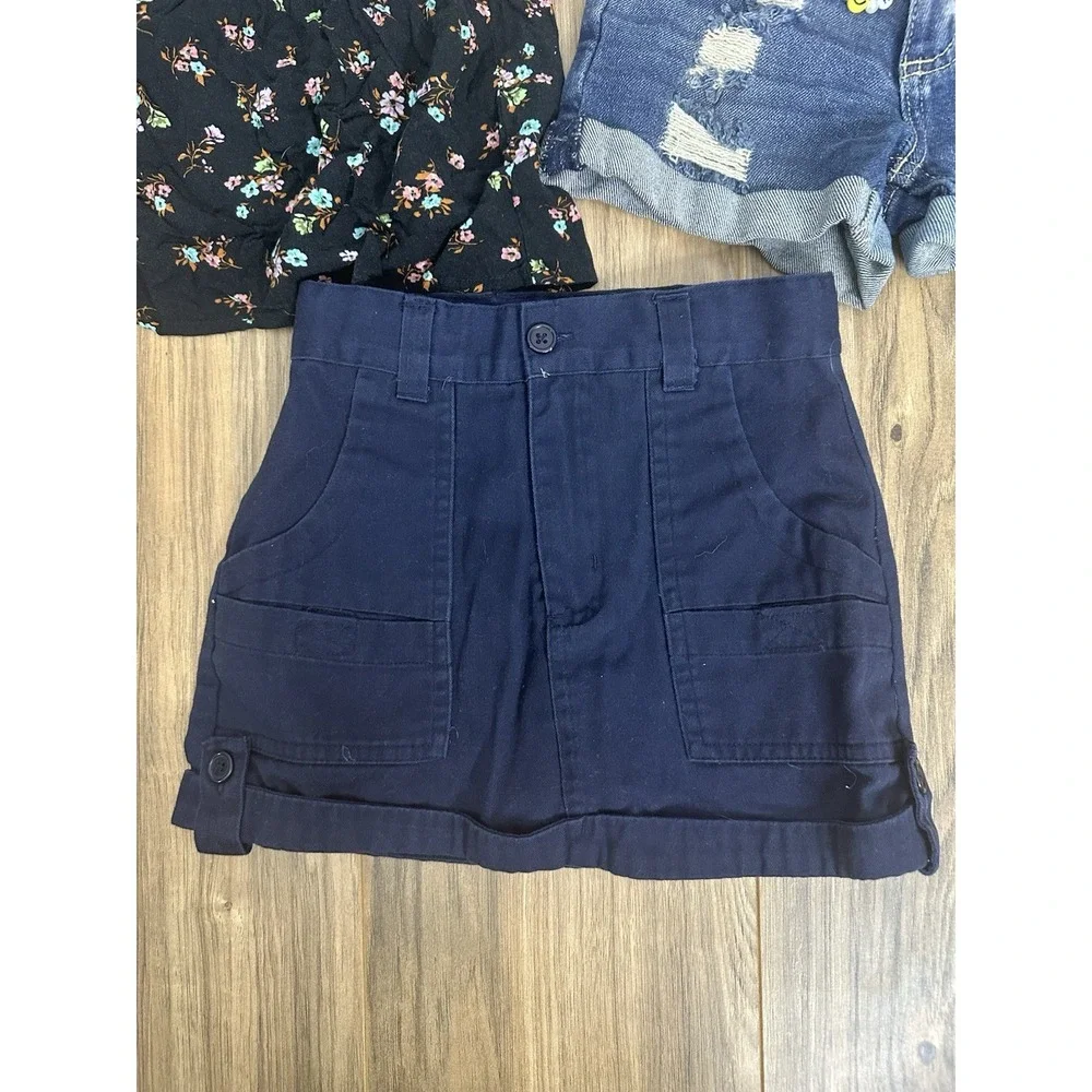 Girls Summer Clothes Lot of 3 Shorts And A Dress Size 6 - Picture 2 of 10